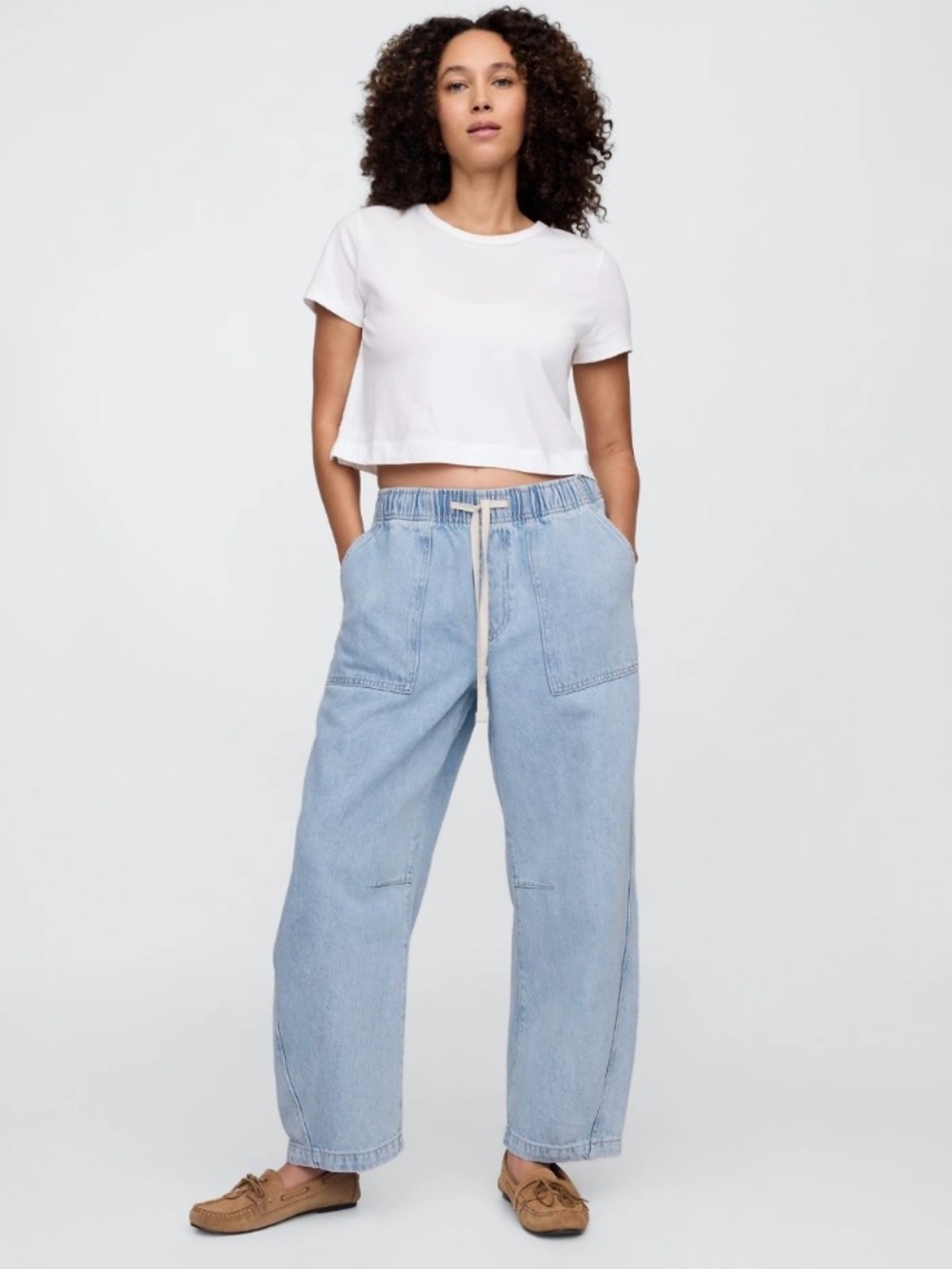 NEW GAP 2025 Super Soft Pull On Barrel Jeans Light Wash size small
